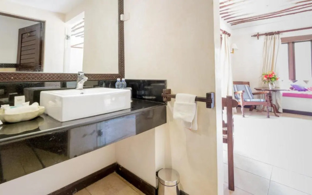 Jacaranda Indian Ocean Beach Resort