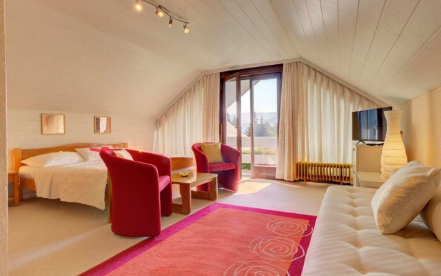 Luxurious Apartment in Bled With Garden