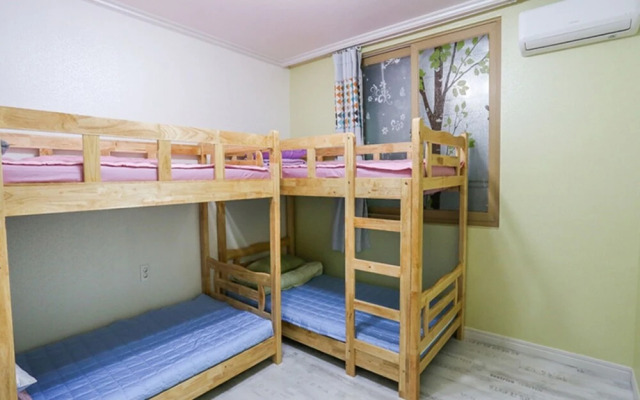 Tongyeong Gangguan Guest House