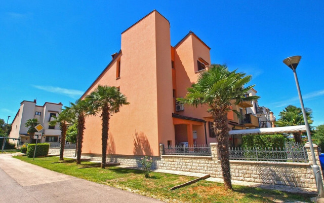 Apartment 707