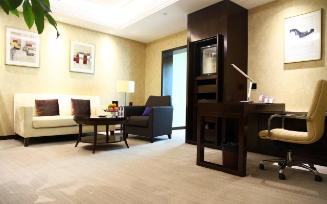 Pavilion Century Tower Hotel