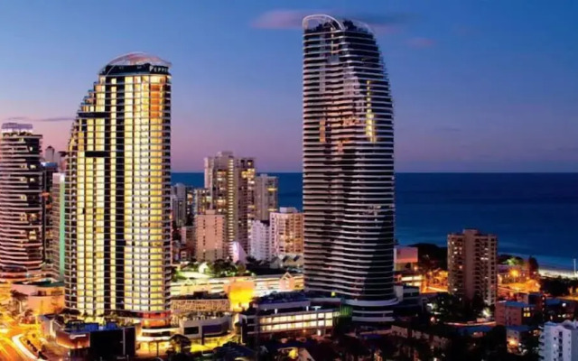 The Oracle Broadbeach 906