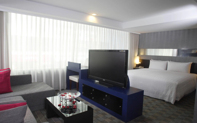 Hotel B