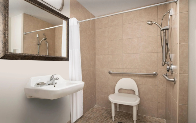 Country Inn & Suites by Radisson, Gainesville, FL