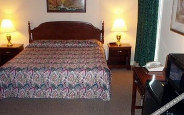 Country Squire Inn and Suites