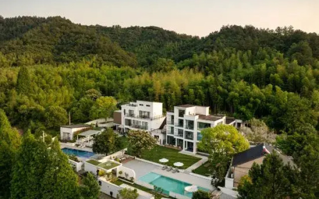 Qiqi Guesthouse