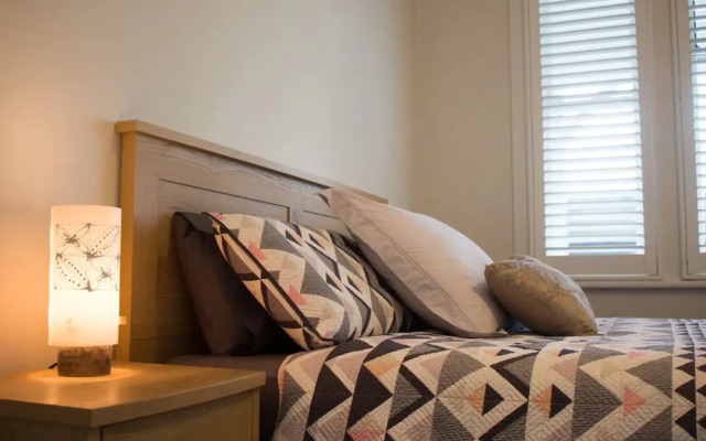 Stylish Spacious 2 Bed Villa Near Ponsonby