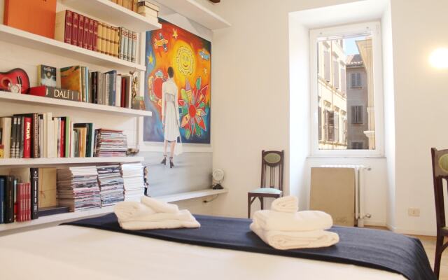 Trevi Fountain 2BR Apartment