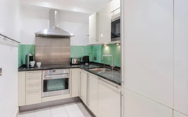 Lovely 2-bed House in Knightsbridge Central London