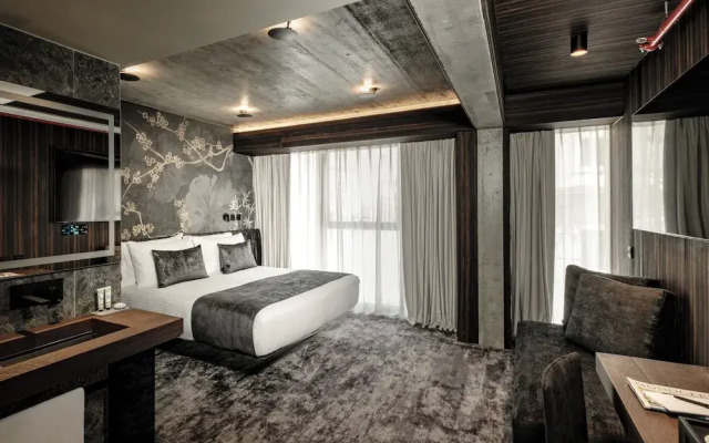 Fitch Hotel