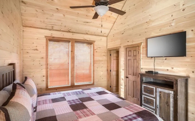 The Bear And Trout 4 Bedroom Home by Redawning