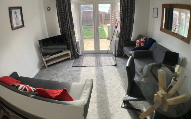 Harpers Brook  5 bedrooms TV Netflix