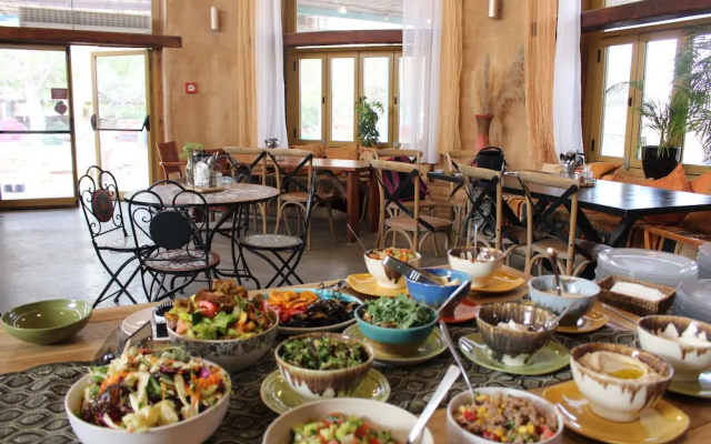 Lotan Desert Travel Hotel