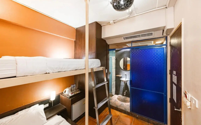 Collection O Diamond House Khaosan