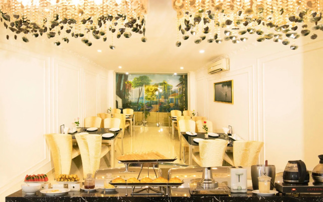 Golden Star Hotel