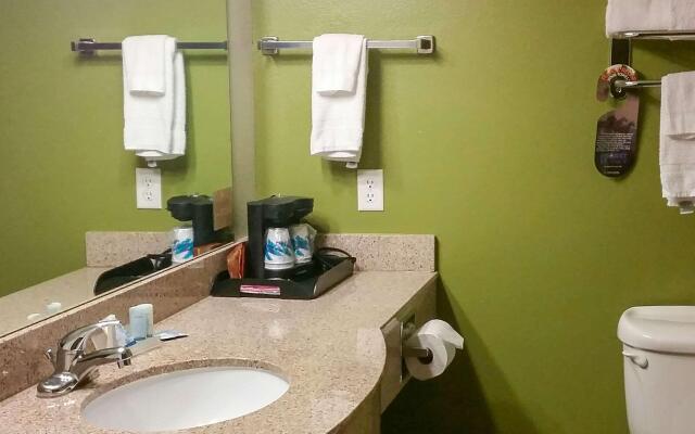 Sleep Inn & Suites Pleasant Hill - Des Moines