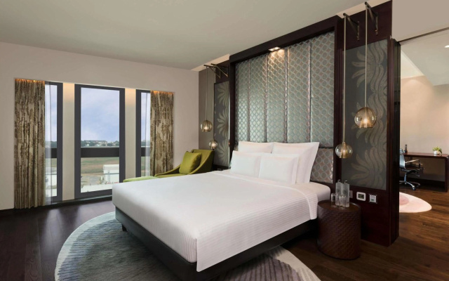 Pullman New Delhi Aerocity Hotel - Image 7