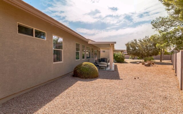 Windstream - 2 Br home by RedAwning