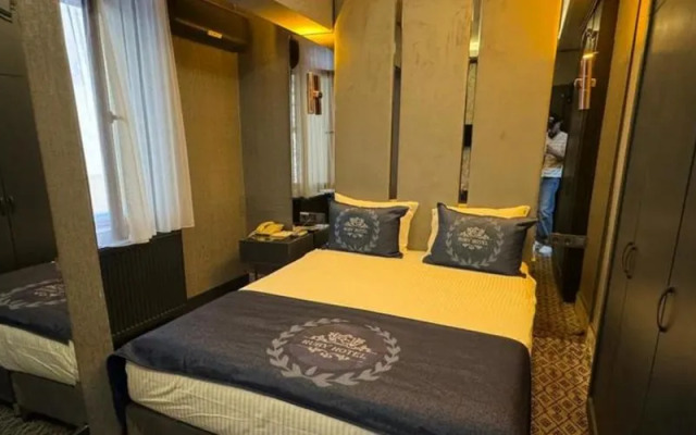 Bç Ruby Hotel