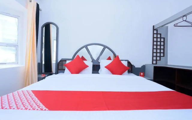 OYO 14328 Hotel Rv Tower