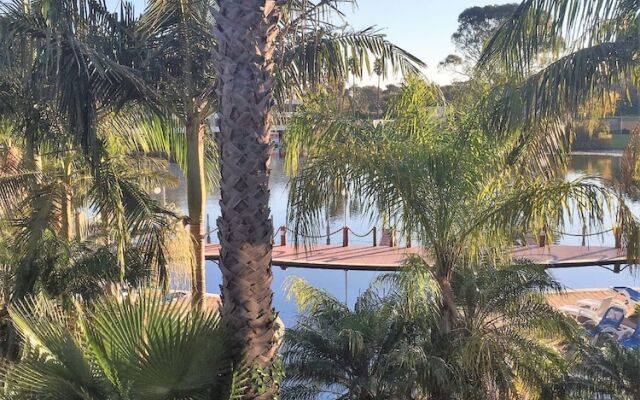 Cypress Waterview Spa Apartment - 37B