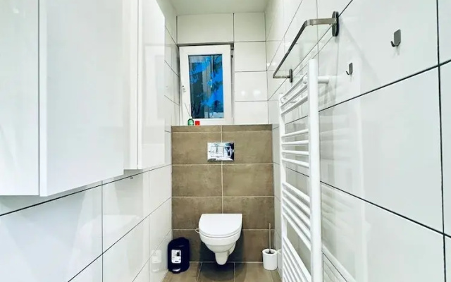 2BR 1LR Apartment for 5 Peaceful Stay