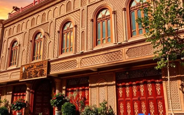 Fule Home | Kashgar Craftsmen's Masterpiece · Uyghur Traditional Art Exhibition Stay — 3-star hotel in Kashgar