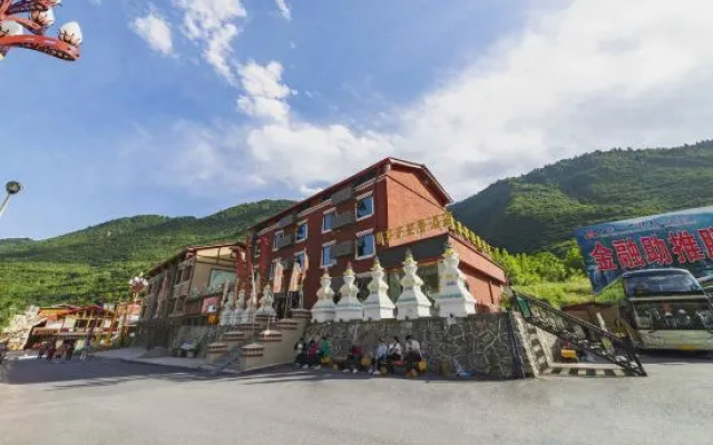 Light Residence JiuZhaigou Hotel