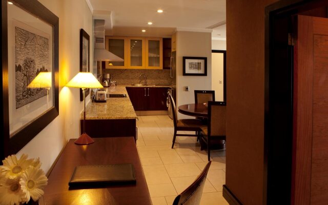 Raphael Penthouse Suites