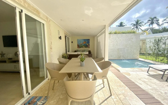 Fabulous Villa in Green One M02