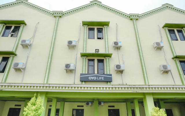 OYO Life 2508 Alba Suites Homestay Syariah