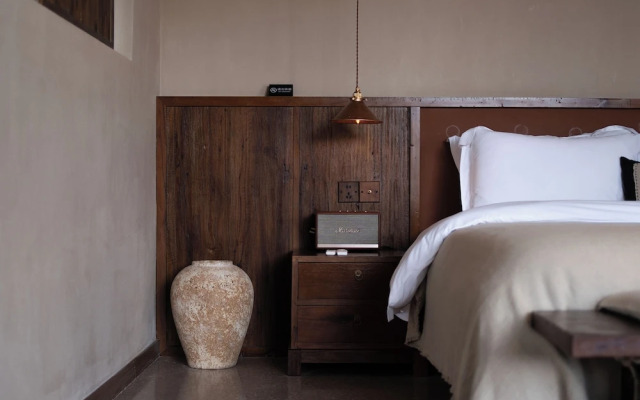 Xishuangbanna Jinghong Hidden in Nature