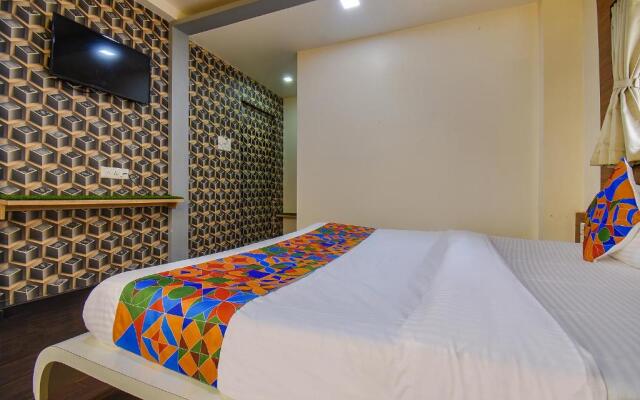 FabHotel Royal Empire