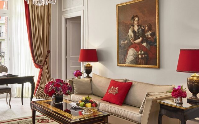 Hotel Plaza Athenee
