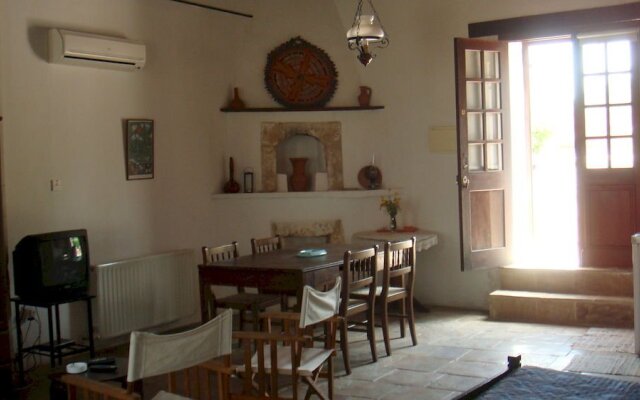 Sappho Manor House