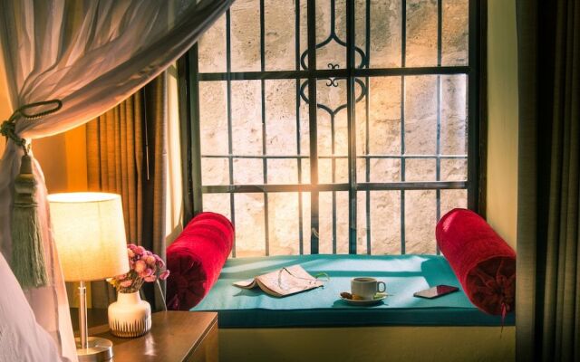 Costana 702 Hotel Boutique