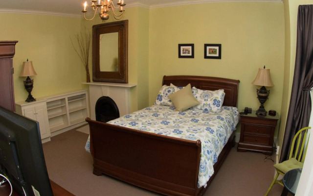 The Elizabeth Manor Guesthouse