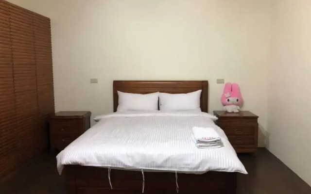 YOLOHO villa