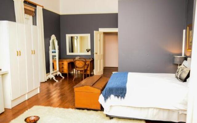 Volstruispaleis B&B