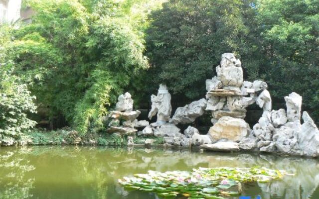 Yancheng Hotel