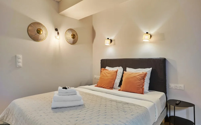 Charming Duplex 1 Bedroom Center of Paris