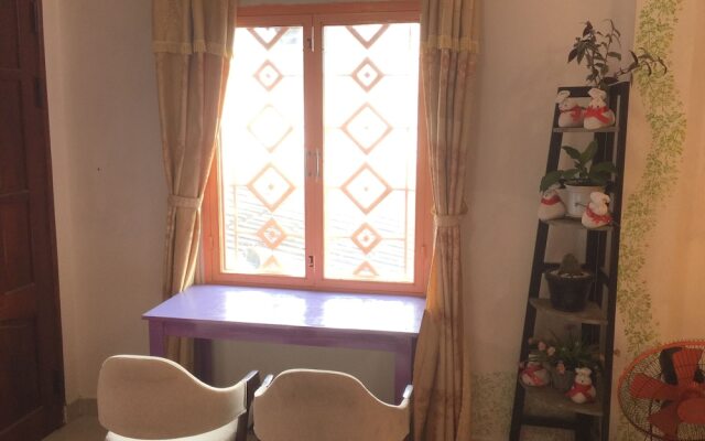 Hai Cay Thong Homestay - Hostel
