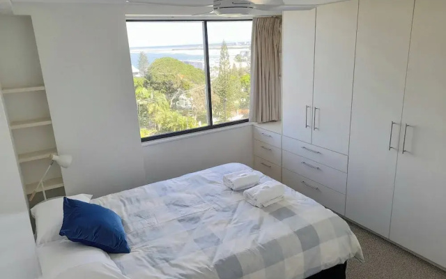 Burgess @ Kings Beach Apartments