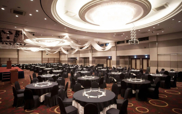 Hotel Riviera Yuseong