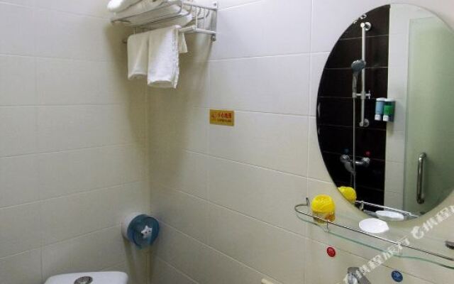 Yangshuo Yuxi Hotel (West Street Branch)