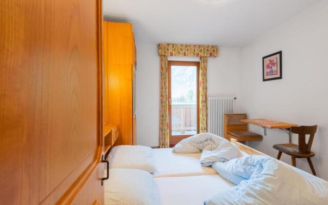 Large Farmhouse Only 8 km From Solden