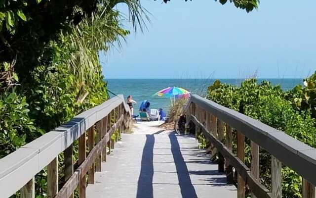 Sanibel Siesta on the Beach Unit 401 2 Bedrooms 2 Bathrooms Condo