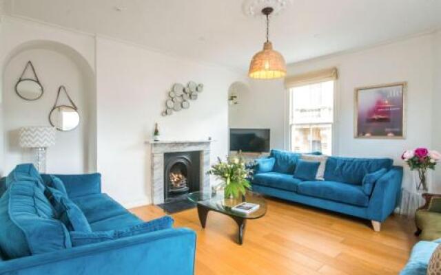 1 Hot Bath St