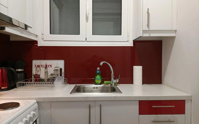 Modern Comfy Apartment near Metro