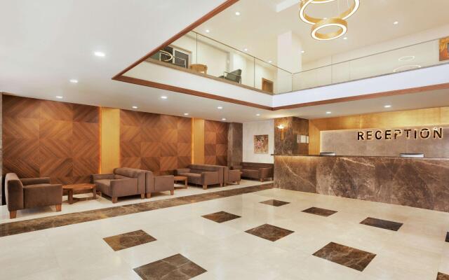 Ramada Hotel & Suites by Wyndham Kusadasi